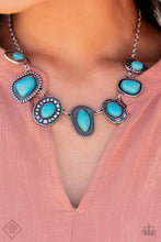 Load image into Gallery viewer, Simply Santa Fe - Complete Trend Blend - October 2021 Fashion Fix - Sabrina&#39;s Bling Collection