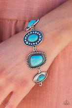 Load image into Gallery viewer, Simply Santa Fe - Complete Trend Blend - October 2021 Fashion Fix - Sabrina&#39;s Bling Collection