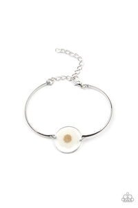 Cottage Season - White Bracelet - Sabrina's Bling Collection
