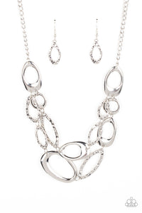 Game OVAL - Silver Hammered Necklace - Sabrinas Bling Collection