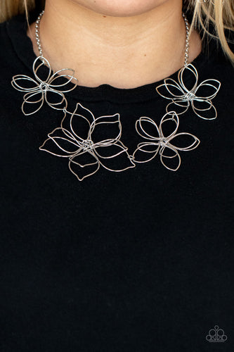 Flower Garden Fashionista - Silver Flower Necklace - Sabrina's Blin Collection