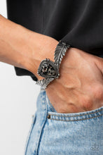 Load image into Gallery viewer, Desert Roost - Black Stone Feather Bracelet - Sabrina&#39;s Bling Collection